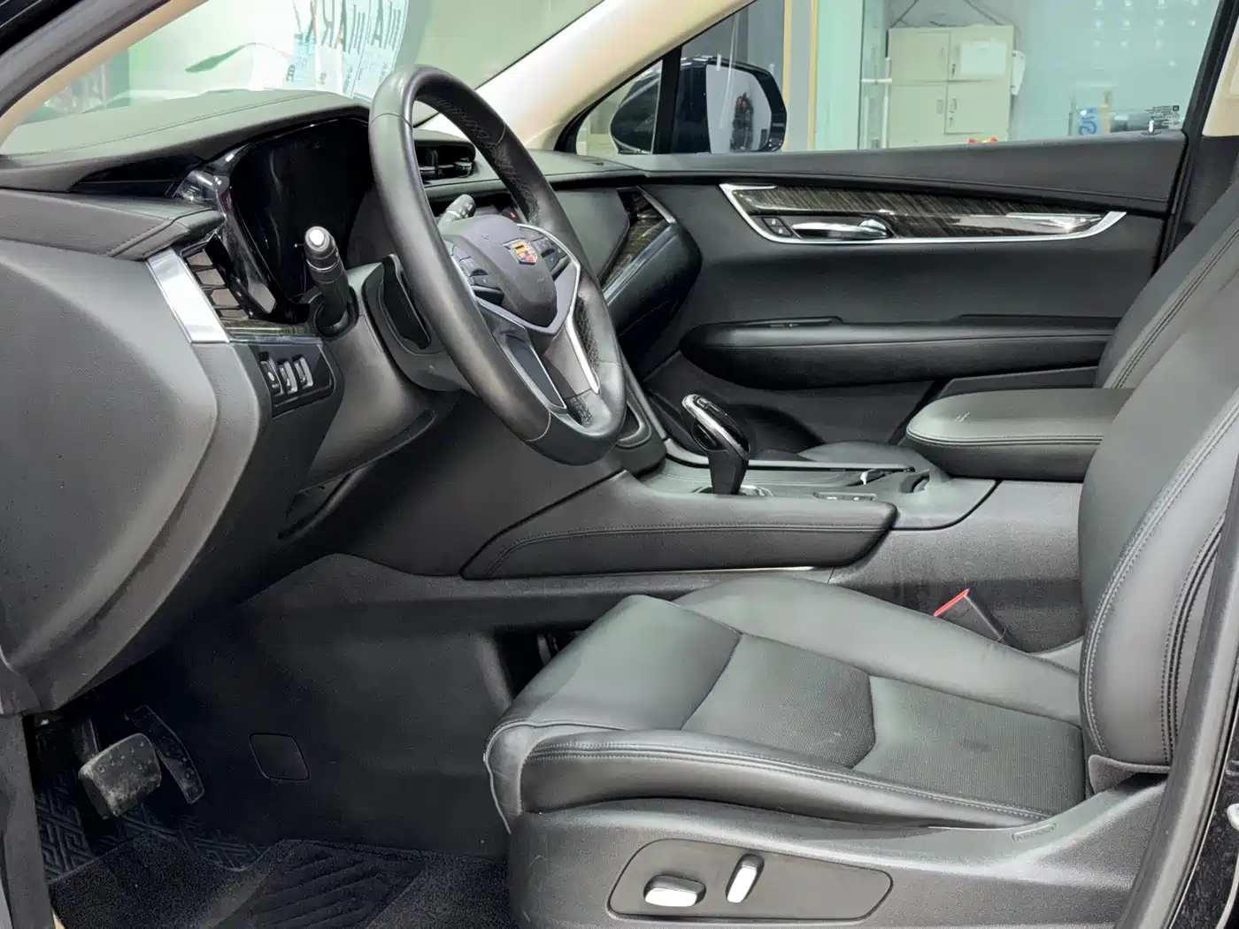 Cadillac XT5 2016 25T Luxury Model фото 4