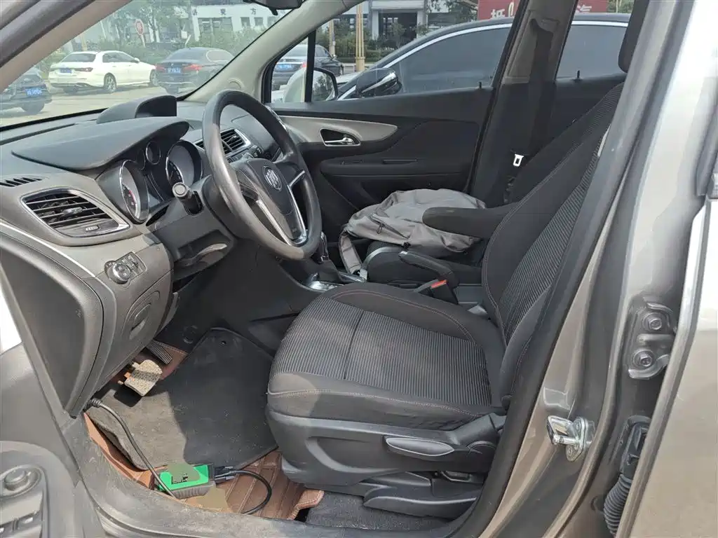 Buick Encore 2015 1.4T Automatic 2WD Urban Elite фото 11