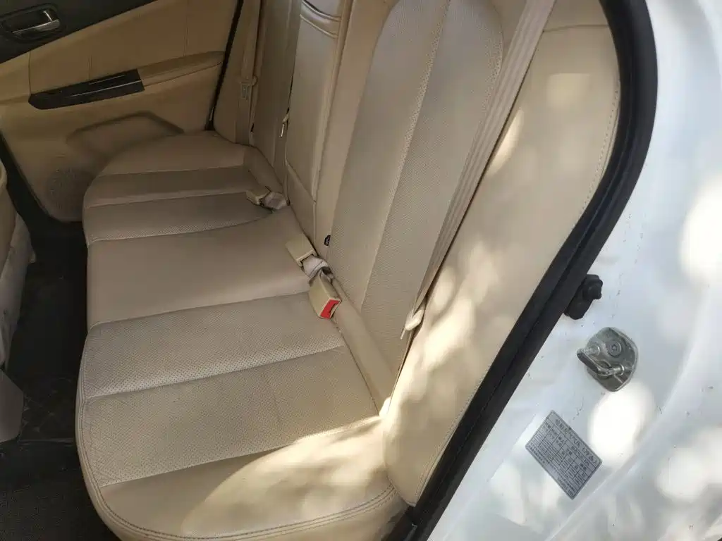 Photo 18 - Changan Eado