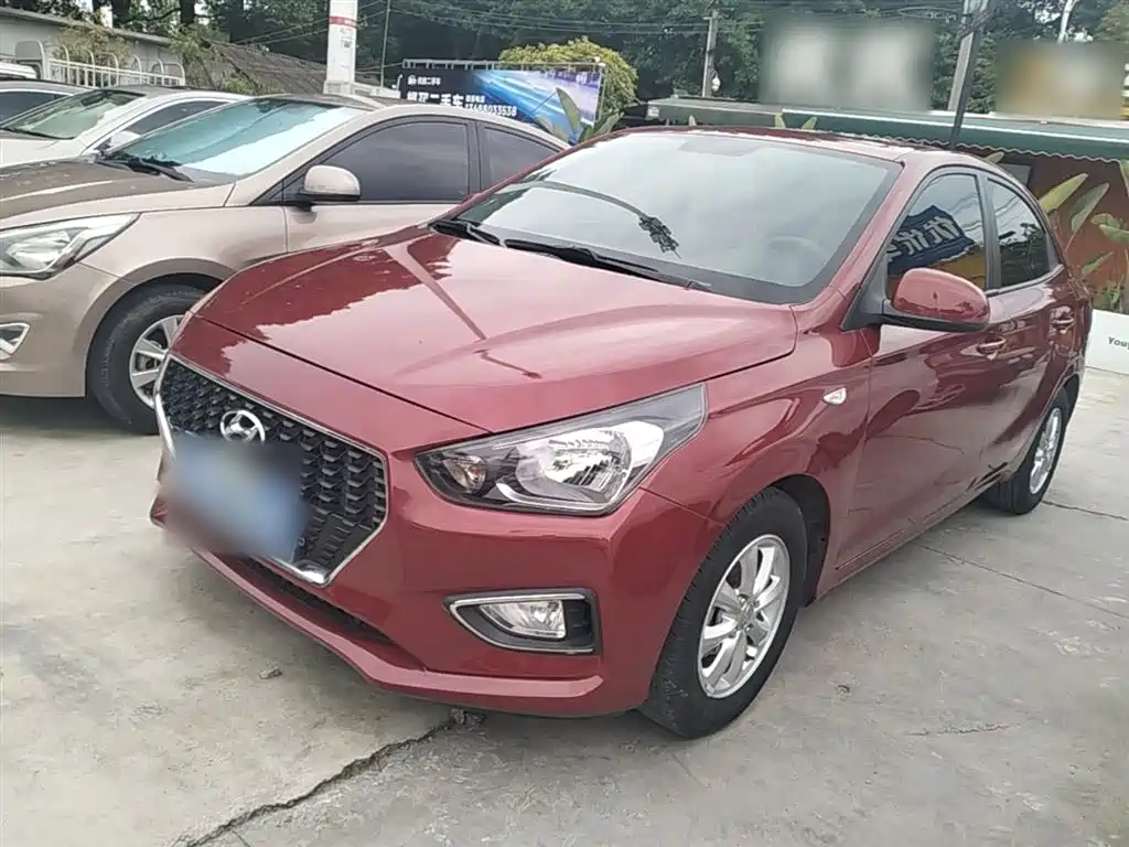 Hyundai Verna 2017 1.4L Manual Color Sunroof Edition (China V)