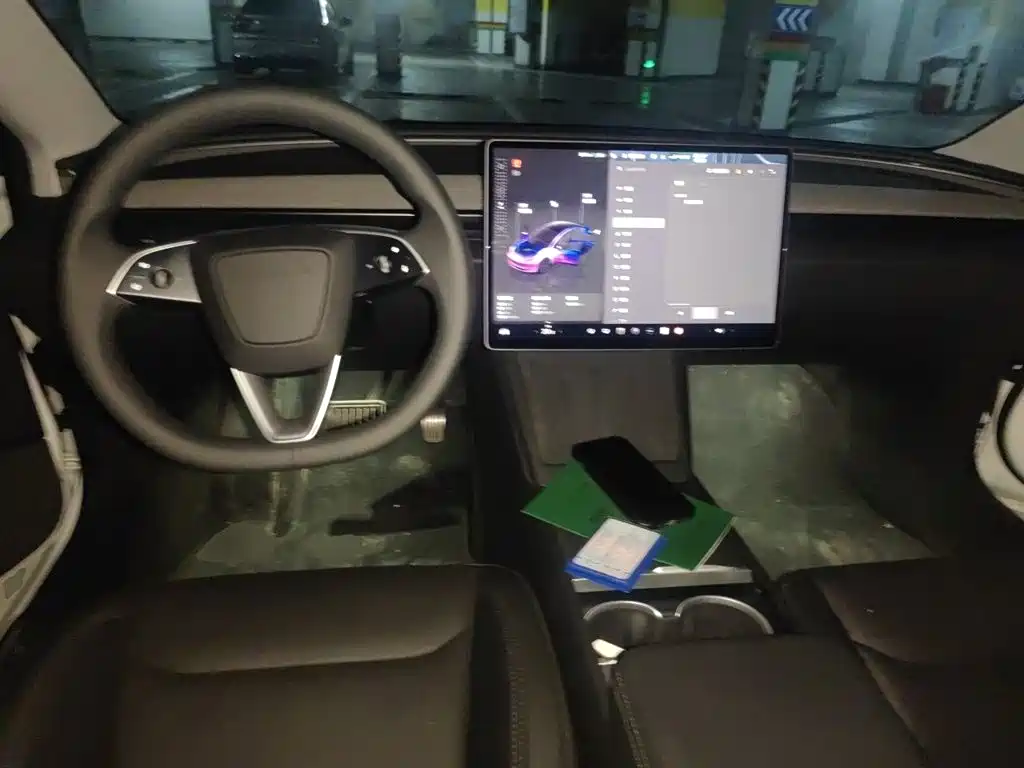 Tesla Model 3 2026 2025 Model Year Facelift Rear-Wheel Drive