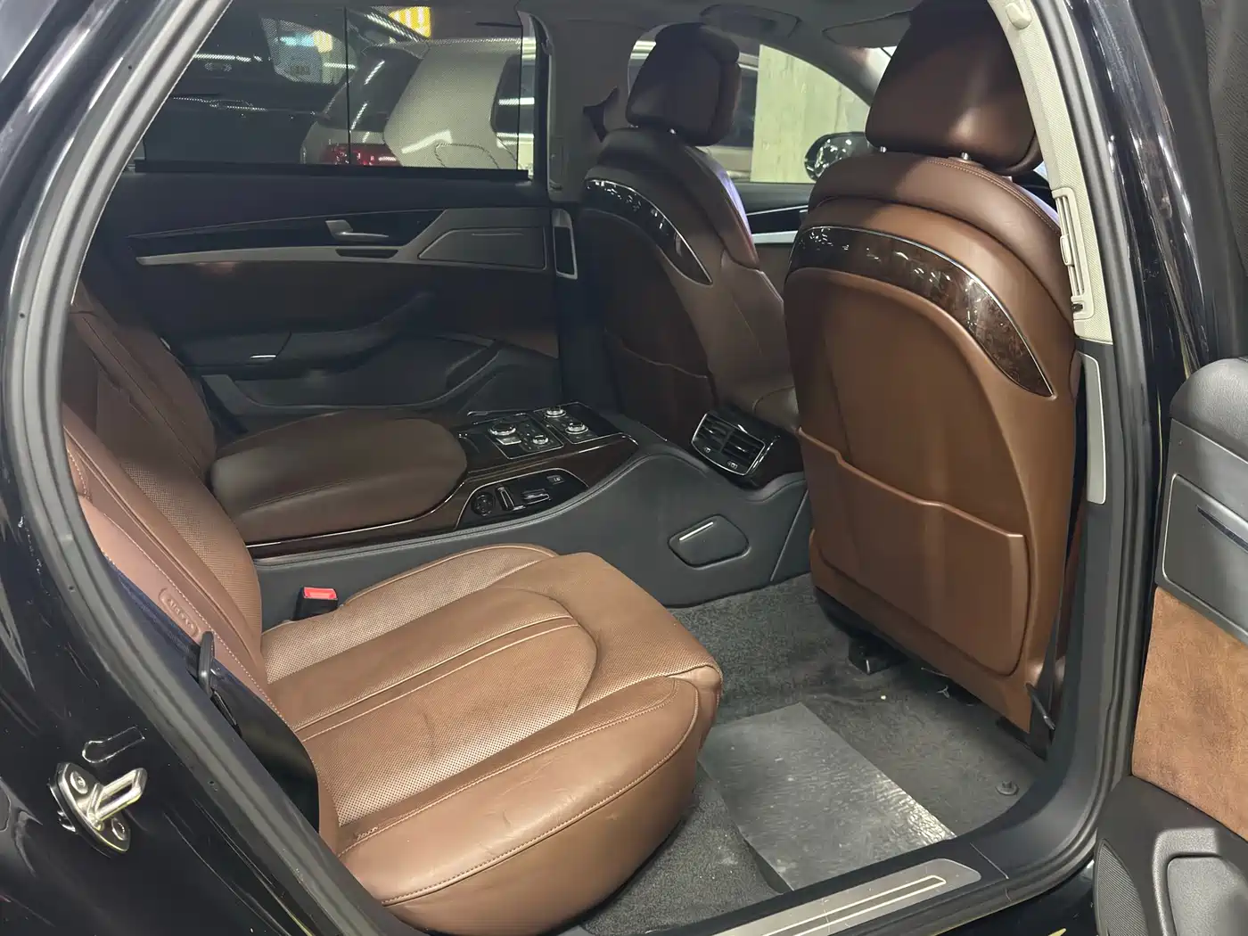 Audi A8 2013 A8L 45 TFSI quattro Luxury фото 15