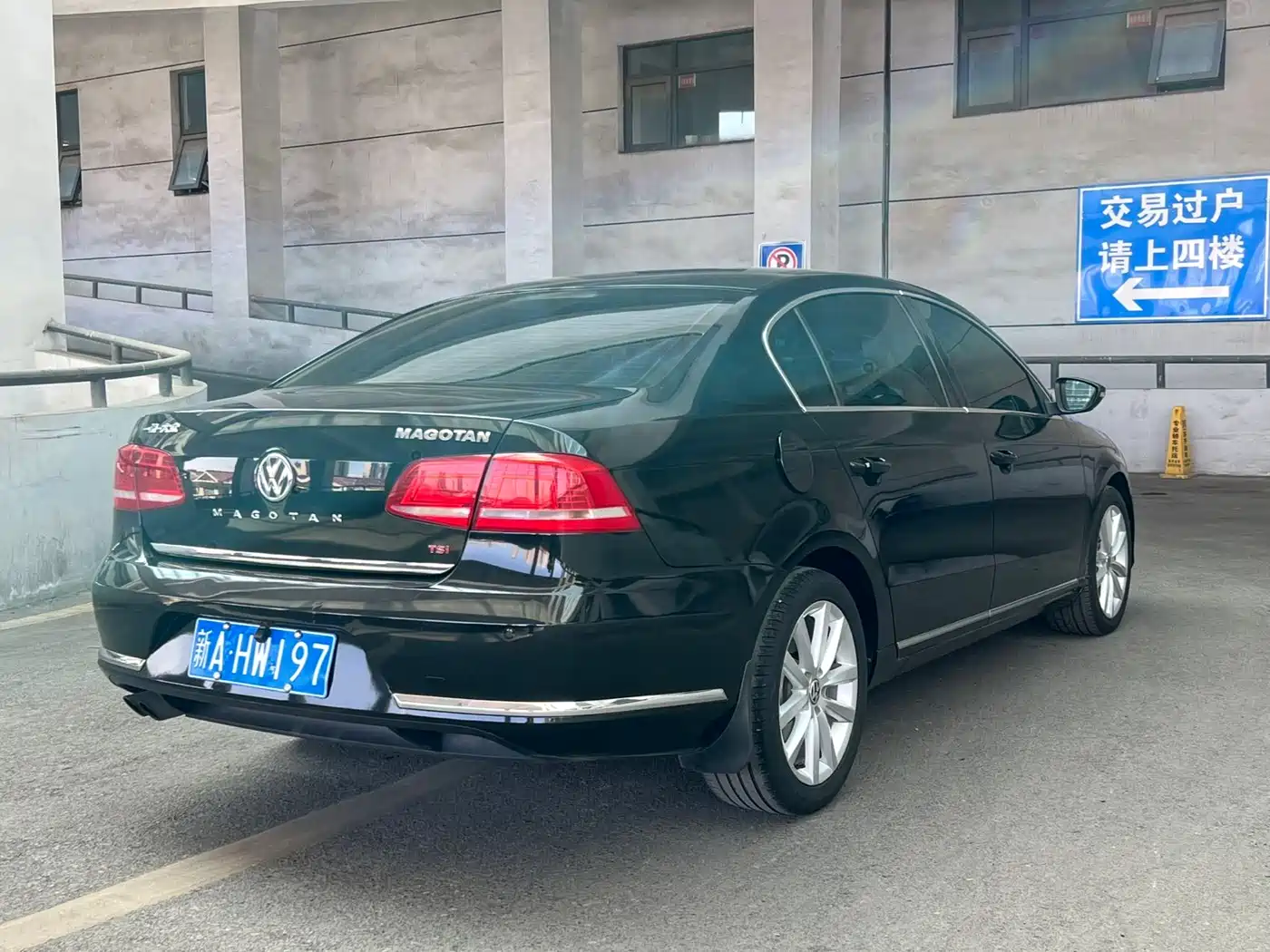 Volkswagen Magotan 2013 2.0TSI Premium фото 5