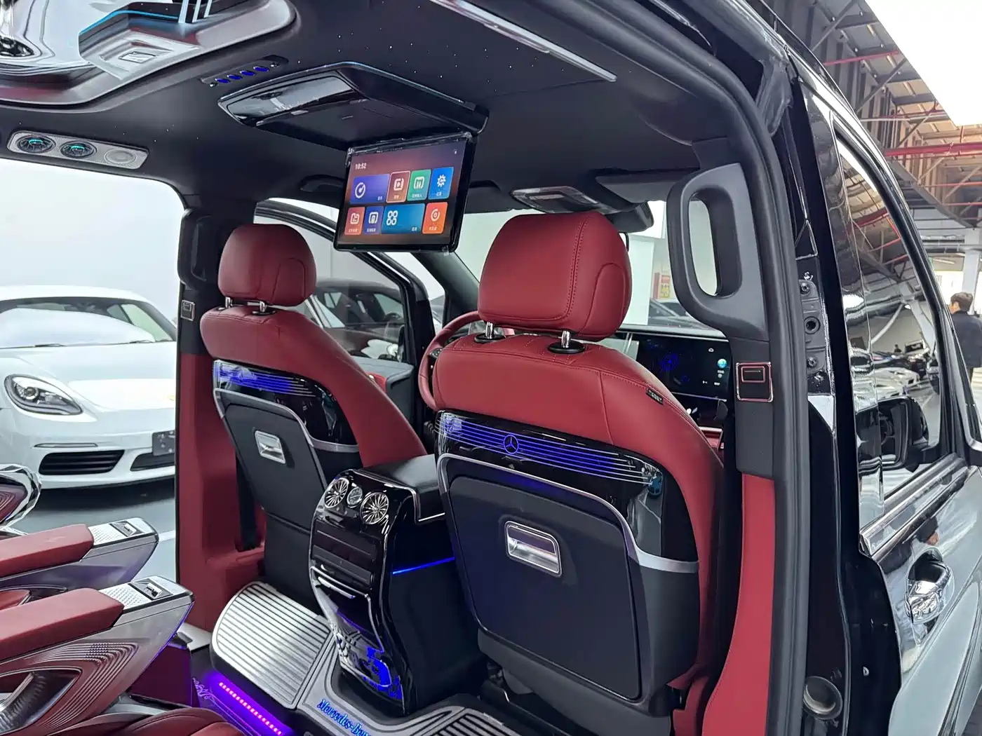 Mercedes-Benz Vito 2021 2.0T Business Edition 7-seater фото 16