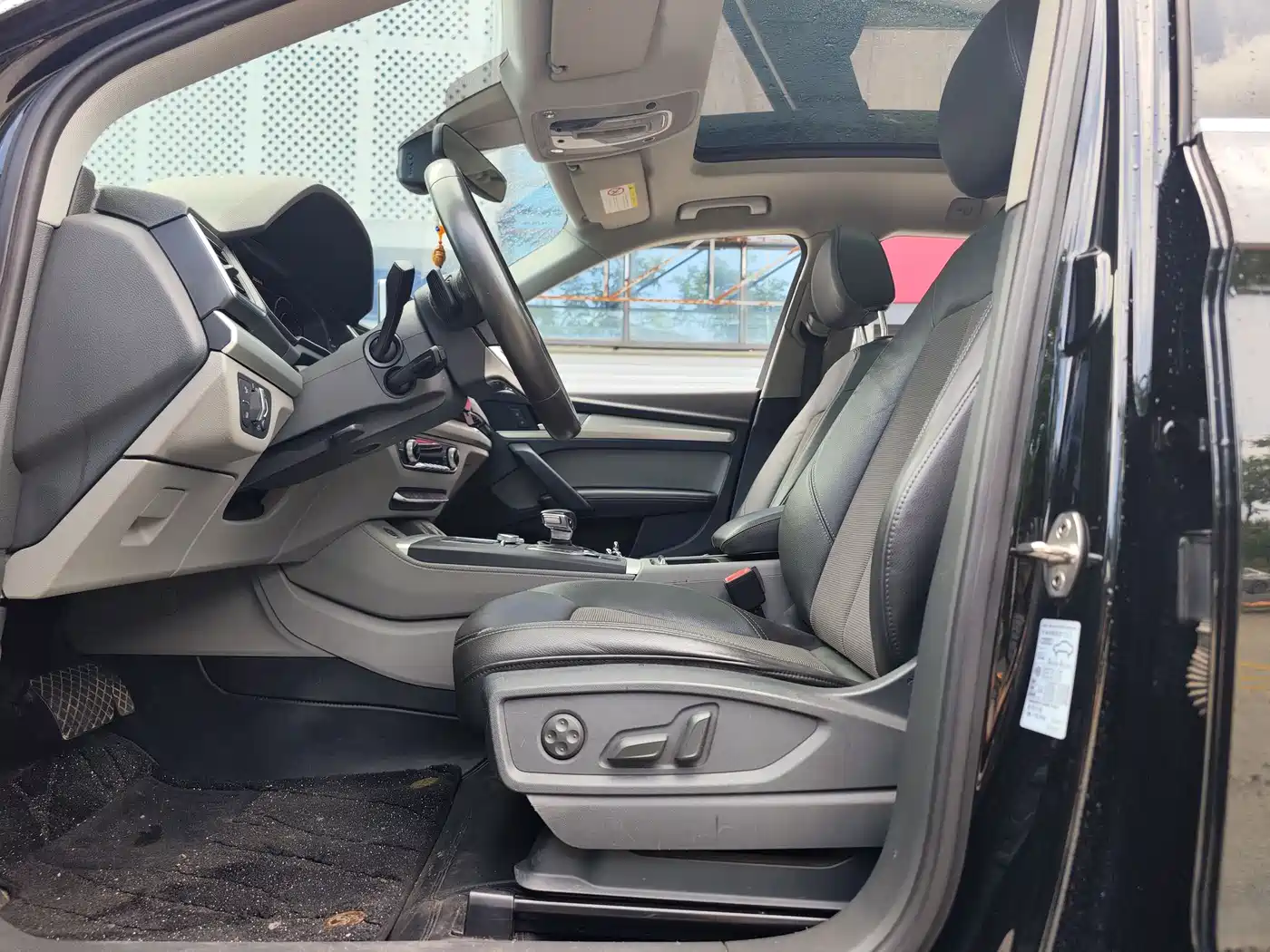 Фото 8 - Audi Q5L