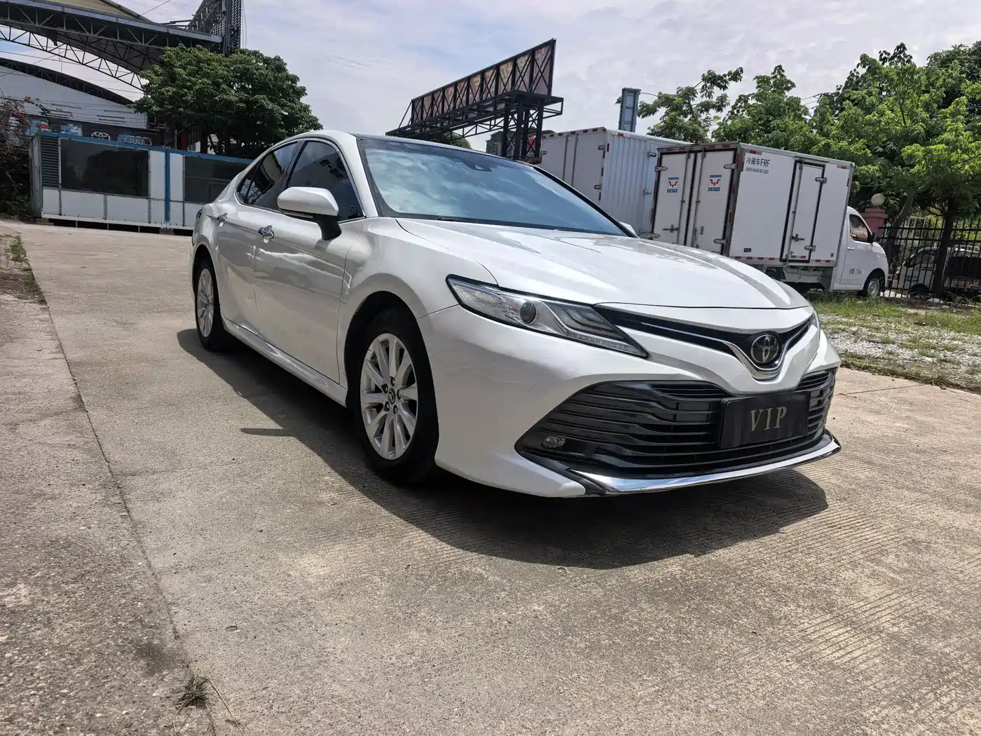 Toyota Camry 2018 2.0G Luxury Edition фото 3