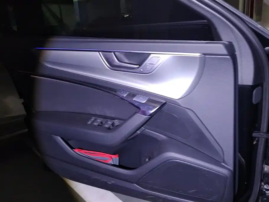 AUDI A6 (IMPORT)