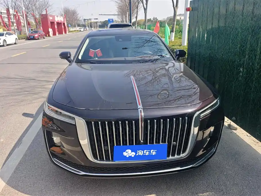 Hongqi H9 2023 Model 2.0T Smart Connect Flagship Edition фото 2