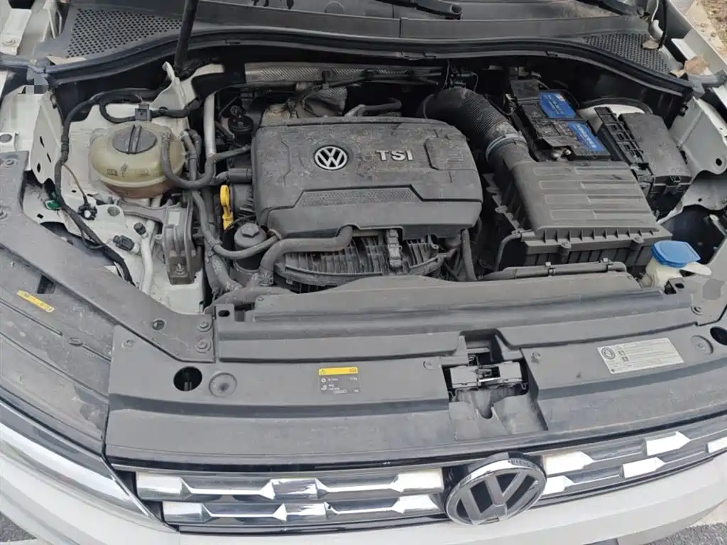 Volkswagen Tiguan L 2017 330TSI Automatic 2WD Comfort Edition фото 11
