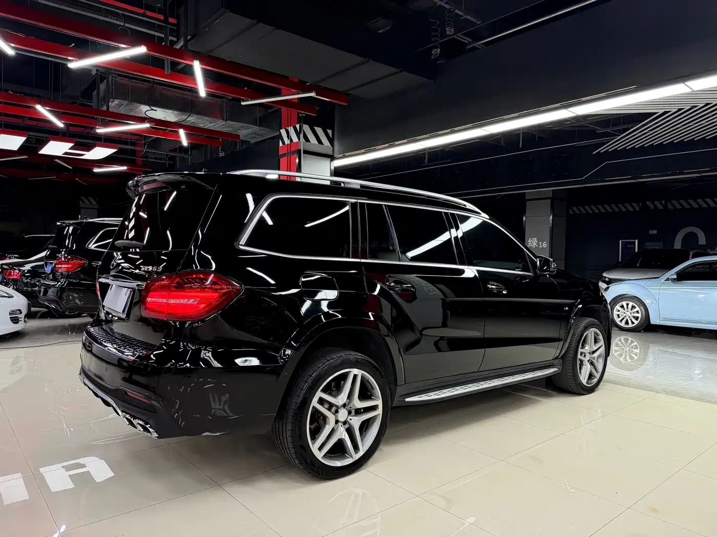 Mercedes-Benz GLS 2017 GLS 400 4MATIC Luxury фото 10