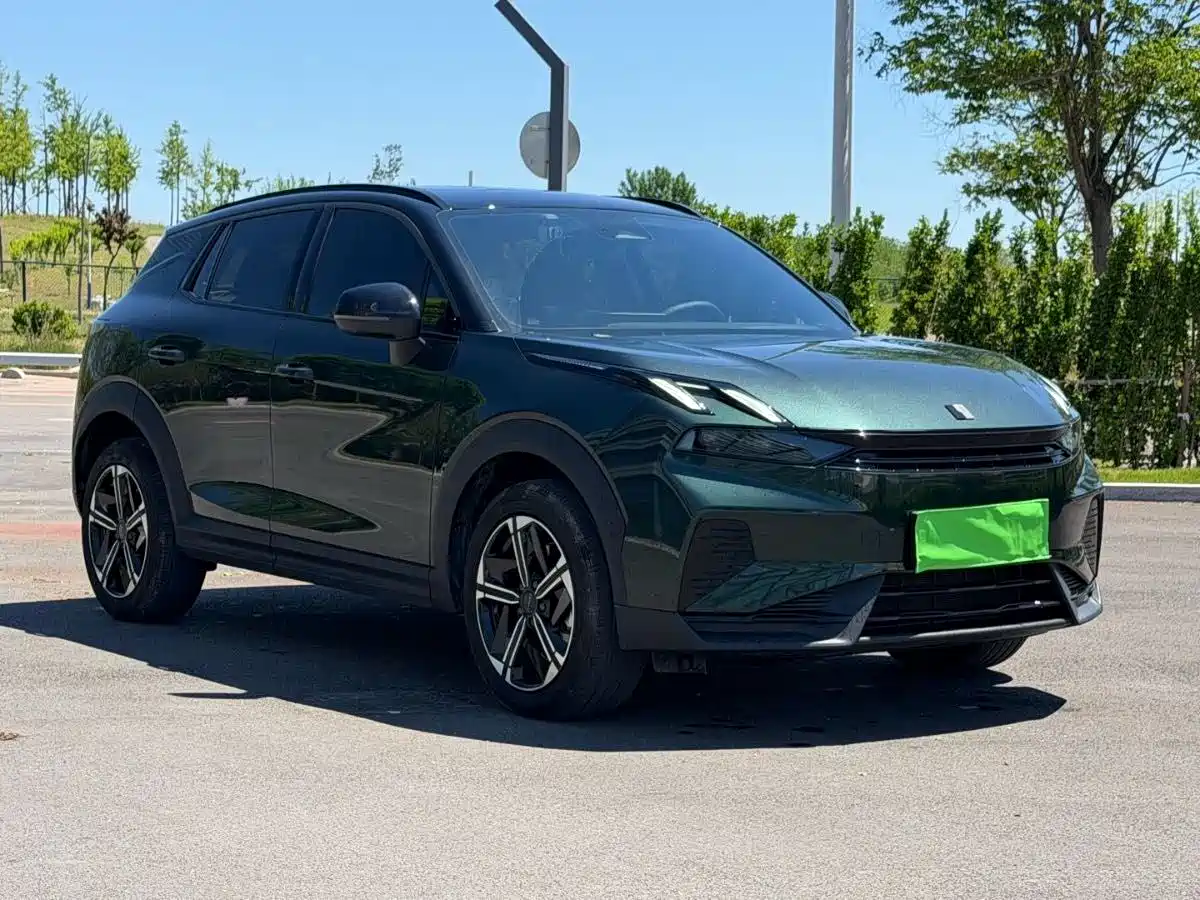 Lynk & Co 06 EM-P 2023 Model EM-P 126 Long Range Halo фото 2