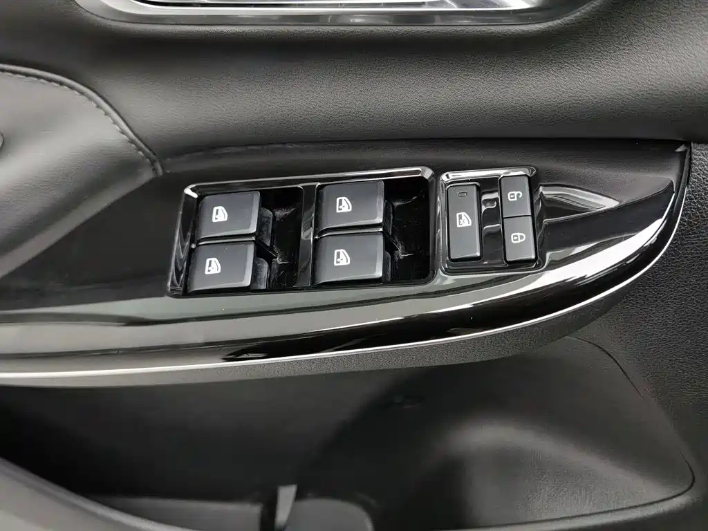 Фото 9 - Changan Oshan X7 PLUS