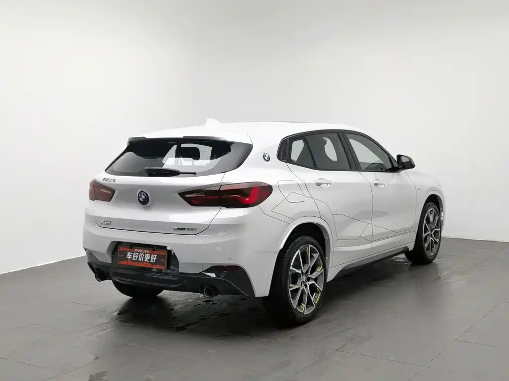 Фото 2 - BMW X2