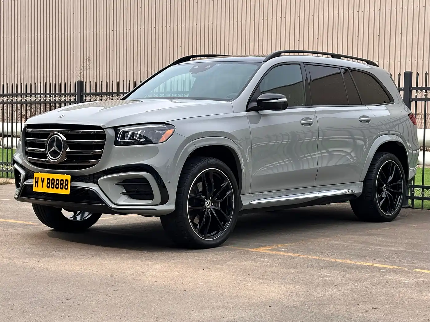 MERCEDES-BENZ GLS