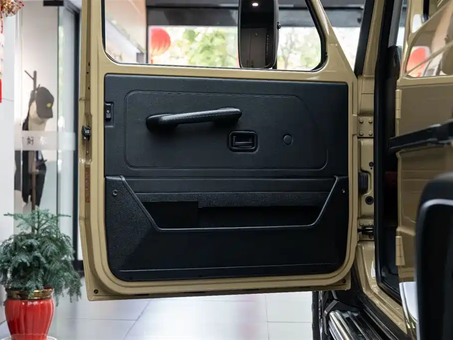 Mercedes-Benz G-Class 2017 Model G 350 d фото 11