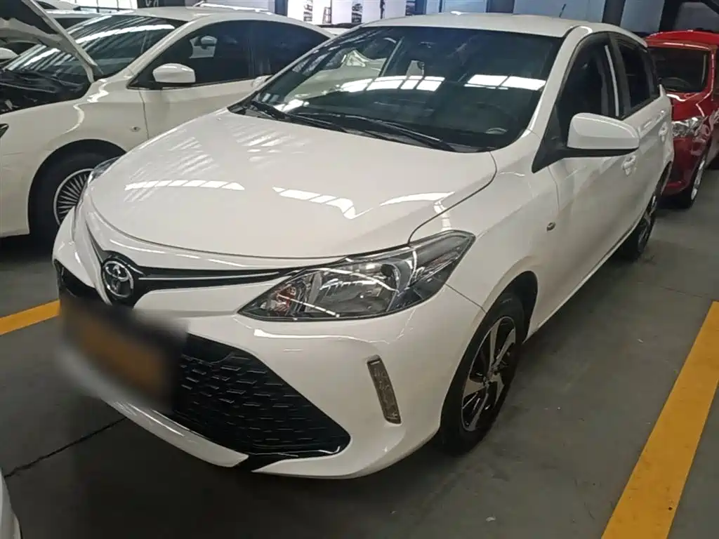 Toyota Vios FS 2017 1.5L CVT Fengchi Edition фото 2