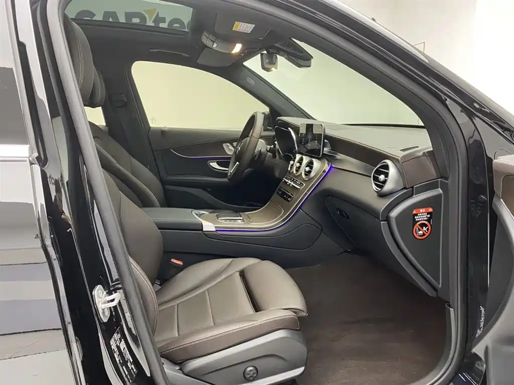 Mercedes-Benz GLC 2022 Facelift GLC 300 L 4MATIC Dynamic Collector's Edition фото 20