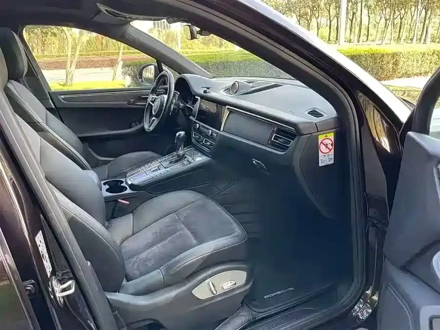 Porsche Macan 2018 Macan 2.0T фото 18