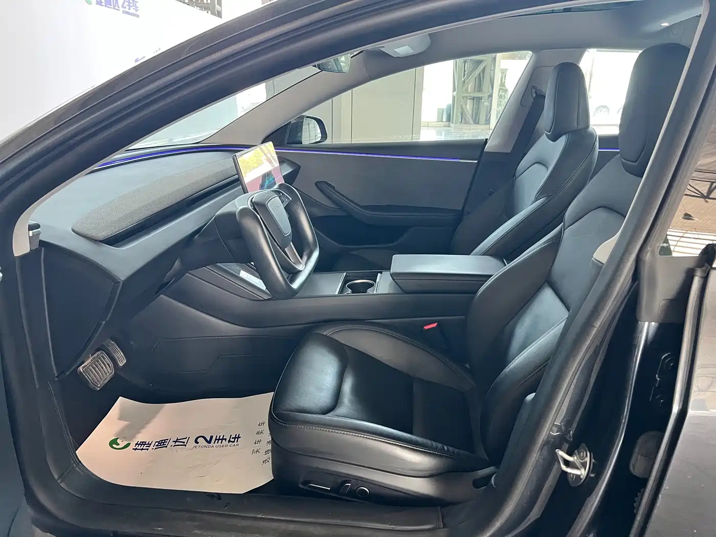 Фото 17 - Tesla Model 3