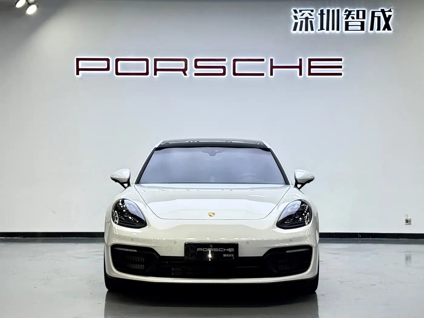 Porsche Panamera 2023 Facelift Panamera Executive Long Wheelbase Platinum Edition 2.9T фото 2