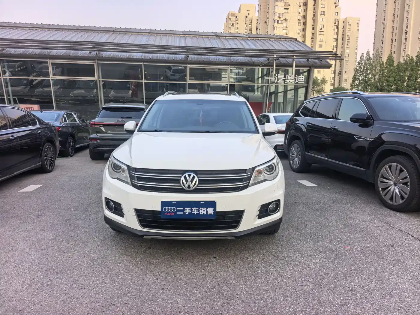 Volkswagen Tiguan 2013 2.0TSI Automatic AWD Flagship Edition фото 2