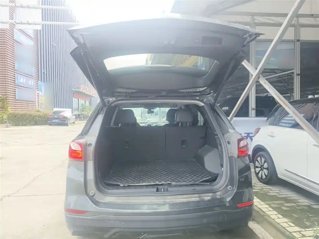 Chevrolet Equinox 2019 535T Auto Control Edition China V фото 19