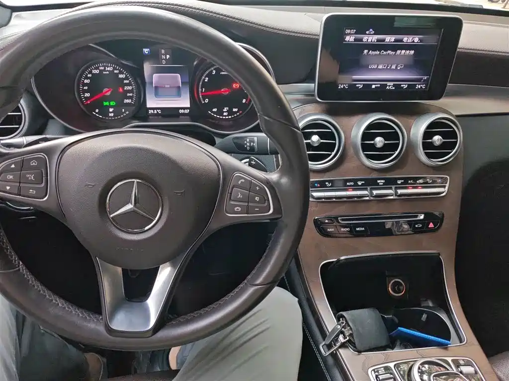 Mercedes-Benz GLC 2018 Facelift GLC 300 4MATIC Dynamic фото 13