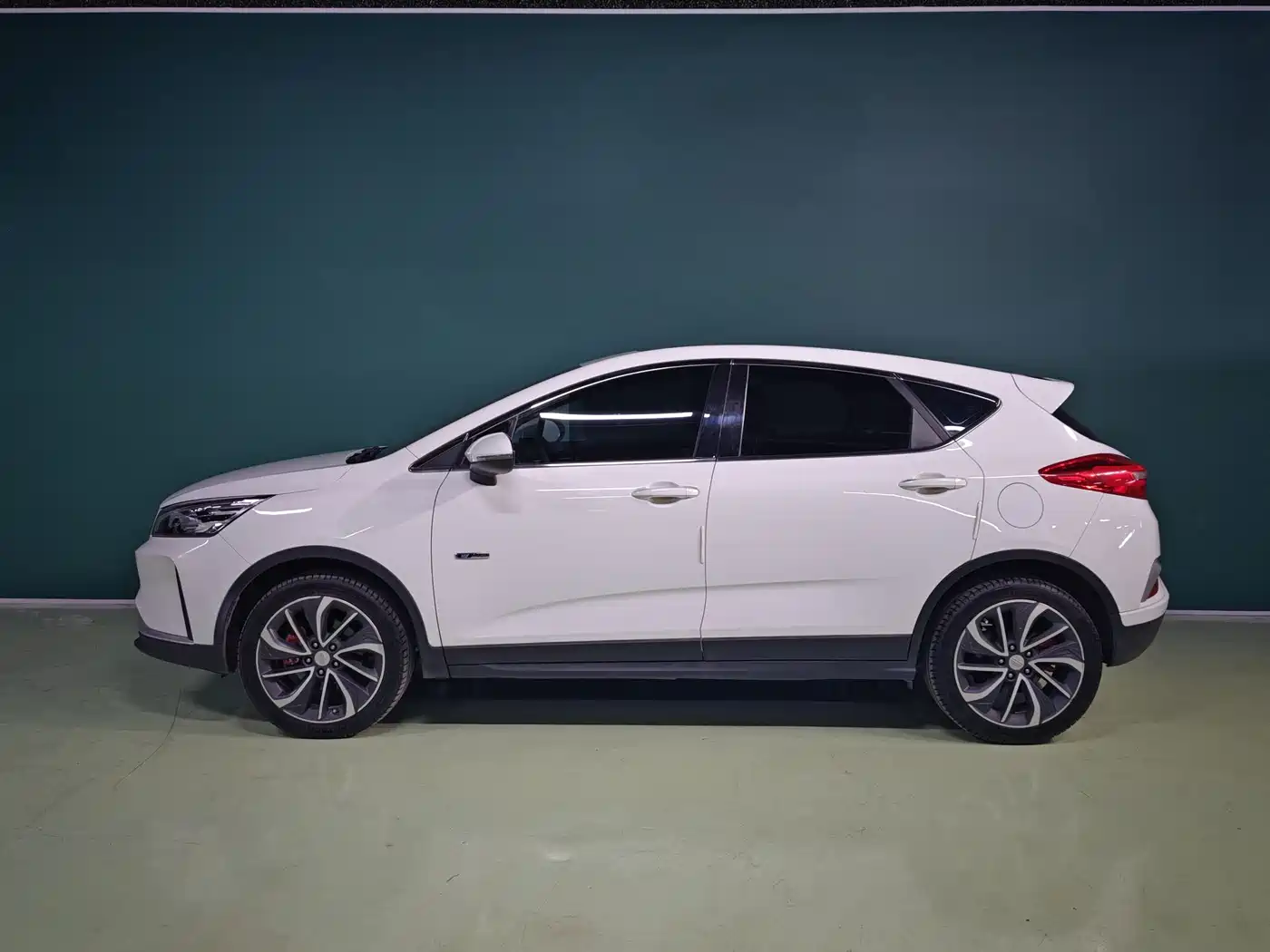 Geely Emgrand GSe 2018 2018 Premium Style