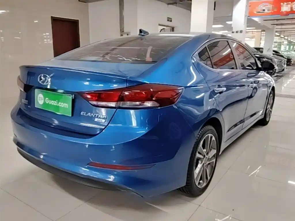 Hyundai Elantra 2016 Model 1.6L Automatic Smart Elite фото 7