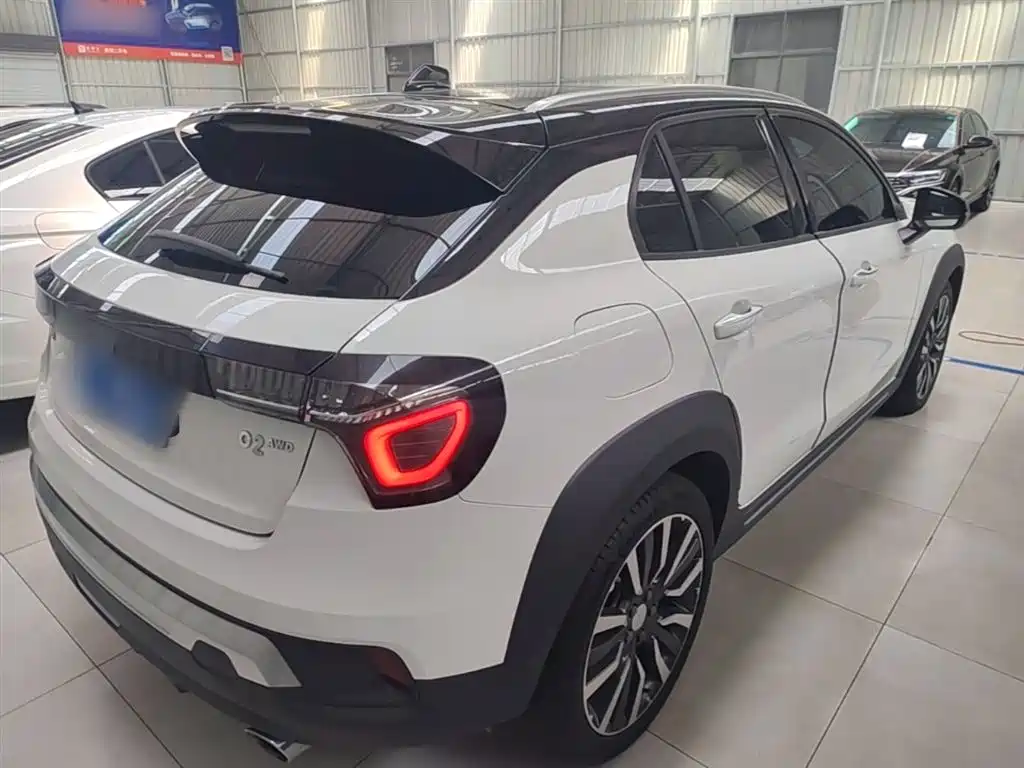 Lynk & Co 02 2018 2.0T DCT AWD Pro Edition China V фото 7