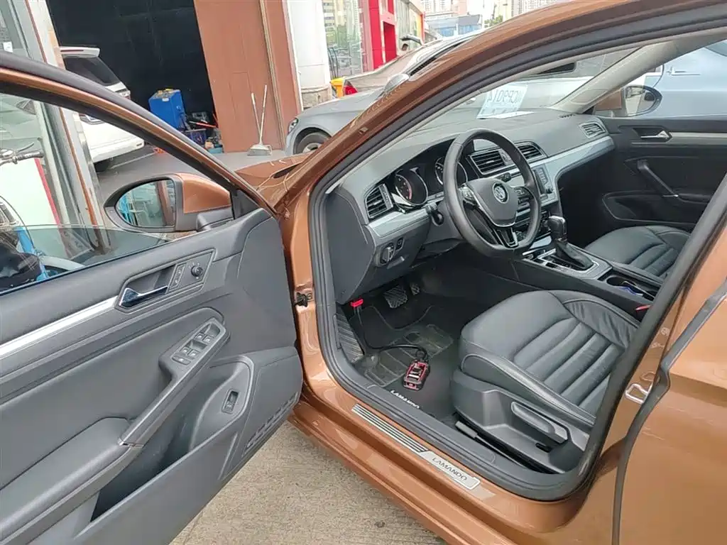 Volkswagen Lamando 2017 280TSI DSG Comfort Edition фото 16