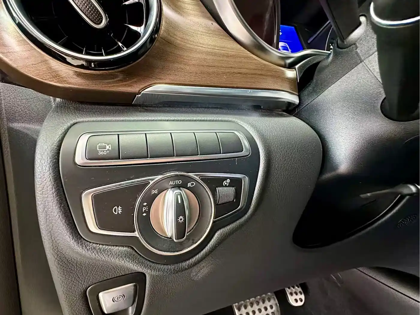 Mercedes-Benz V-Class 2022 V 260 Prestige Edition фото 18