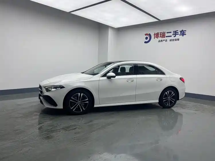Mercedes-Benz A-Class 2023 A 200 L Dynamic фото 19