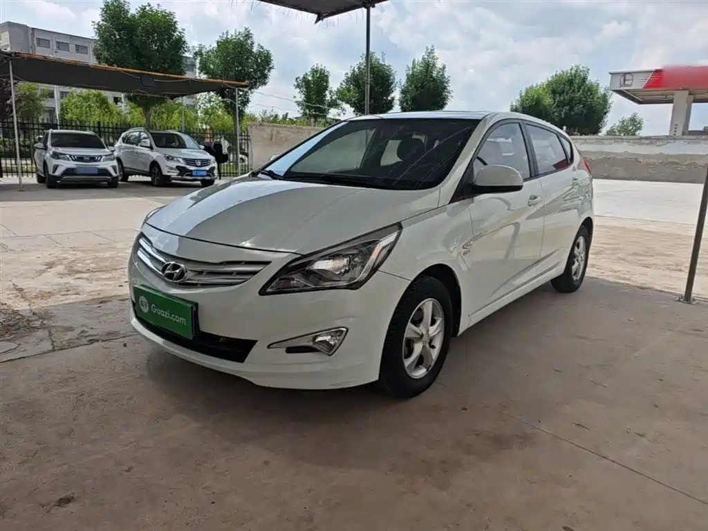 Hyundai Reina 2014 Model 1.4L Automatic GLX
