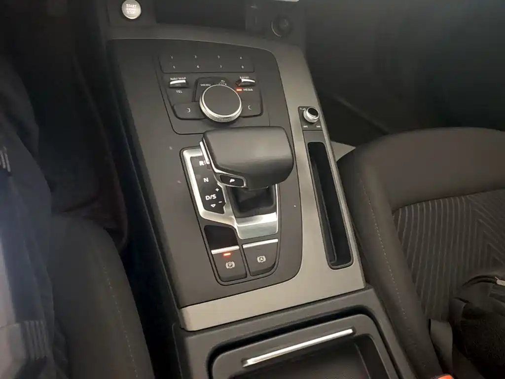 Audi Q5L 2018 40 TFSI Prestige Progressive (China V) фото 14