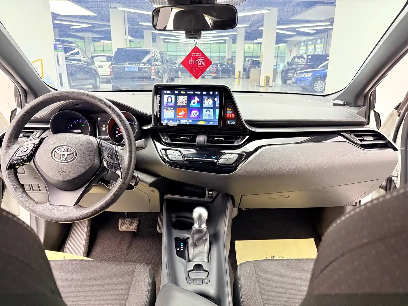 Toyota IZOA 2020 2.0L Yi Dong Edition фото 8