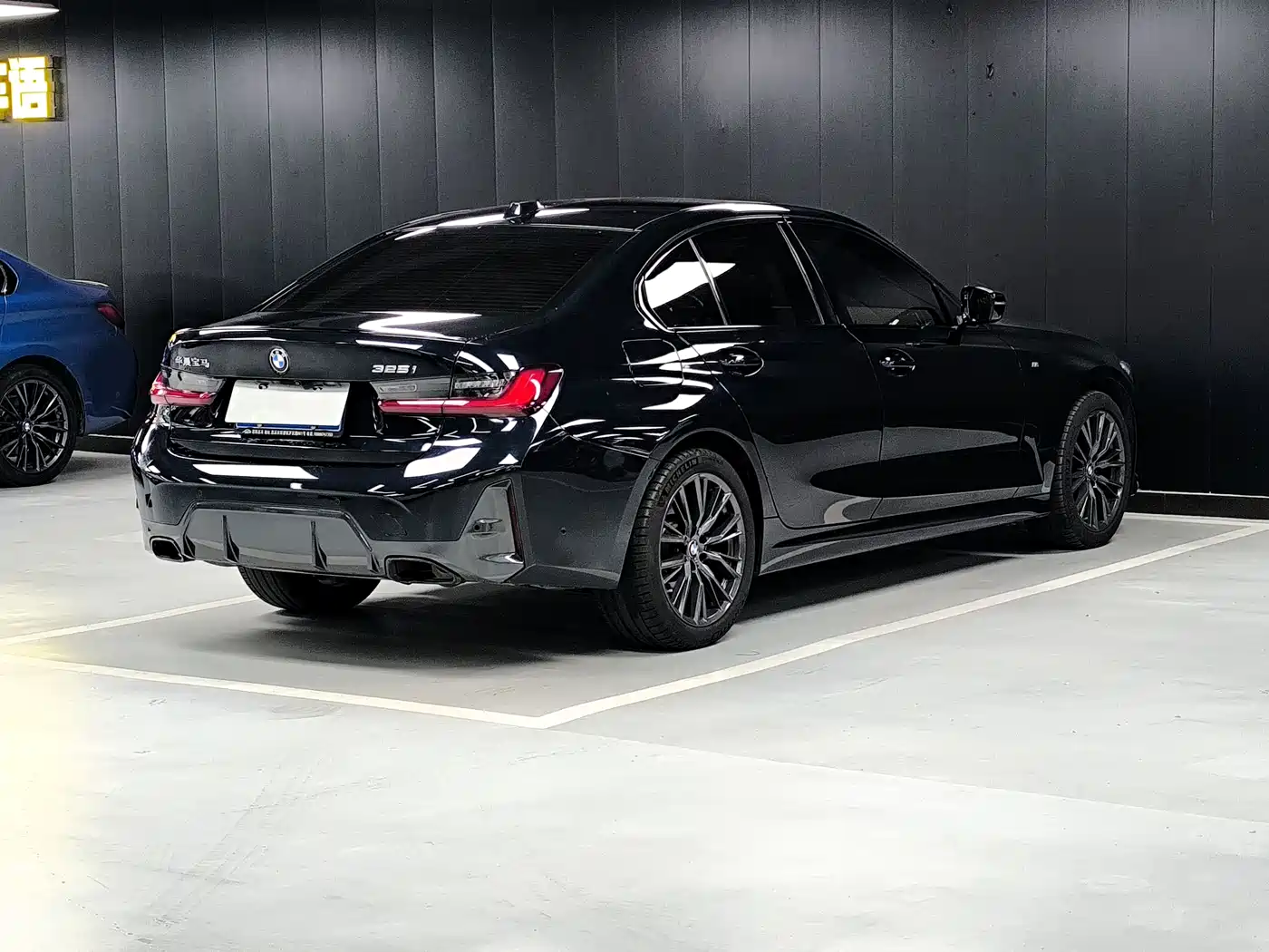 BMW 3 Series 2024 325i M Sport Shadowline Package фото 15