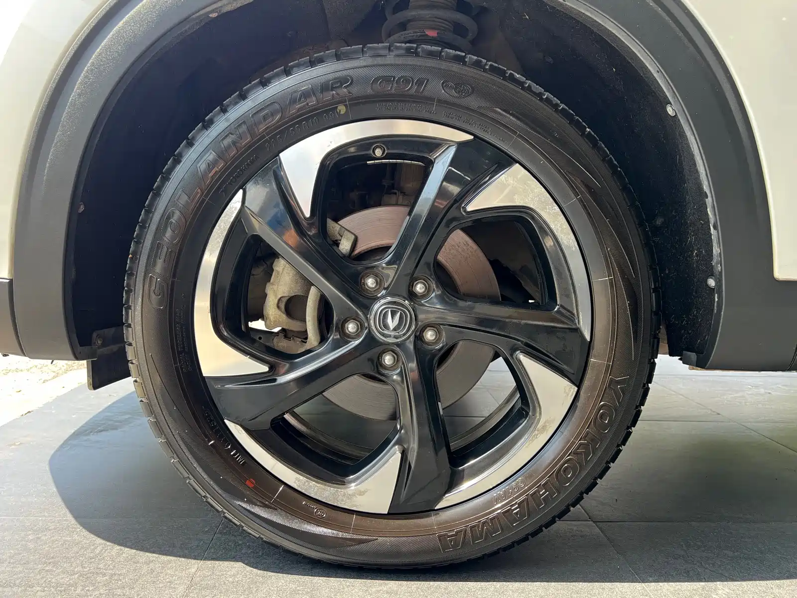 Фото 13 - Changan CS85