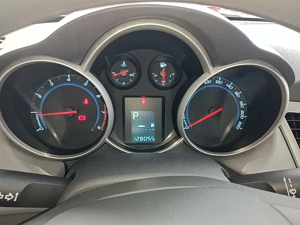 Chevrolet Cruze 2013 1.6L SL Universe AT фото 5