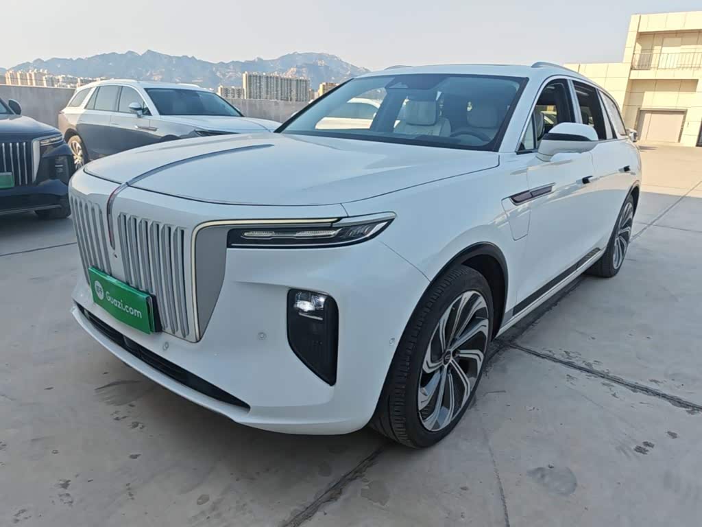 Hongqi E-HS9