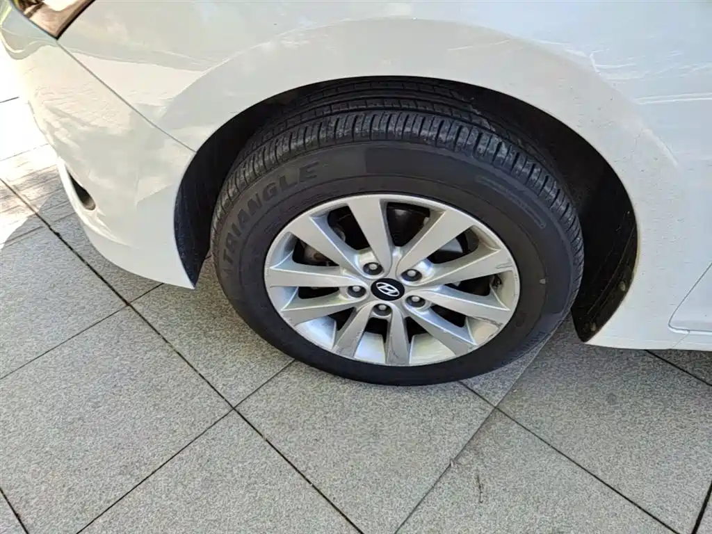 Hyundai Mistra 2014 1.8L Auto Smart GLS фото 23