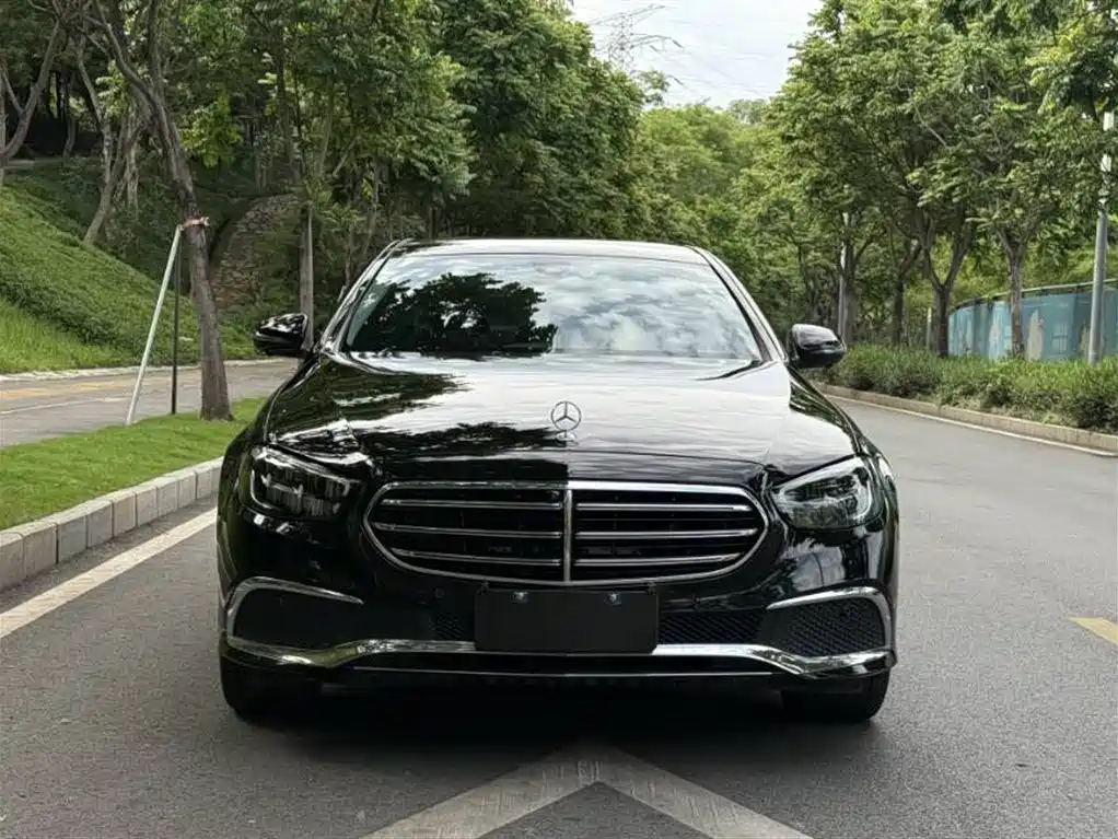 Mercedes-Benz E-Class 2022 Second Facelift E 300 L Luxury фото 2
