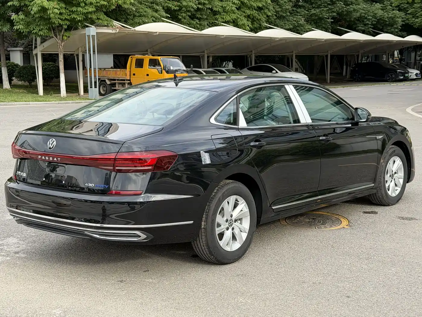 VOLKSWAGEN PASSAT NEW ENERGY
