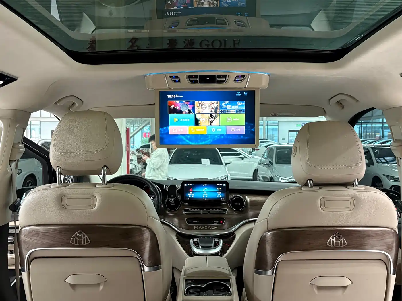 Mercedes-Benz V-Class 2021 V 260 L Long Wheelbase Luxury Edition фото 9