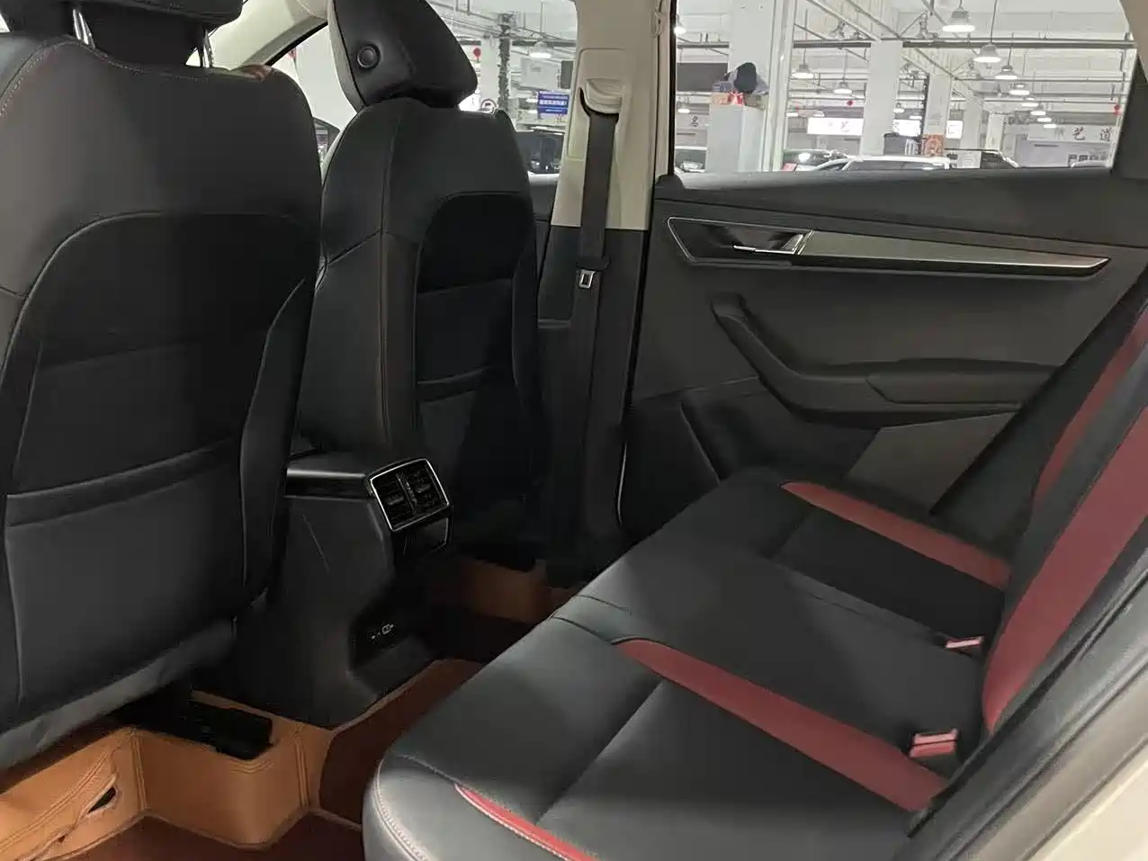 Škoda Karoq 2022 TSI280 Premium фото 5