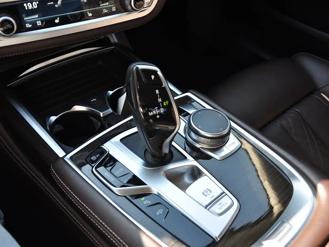 BMW 7 Series 2019 730Li Luxury Package фото 11