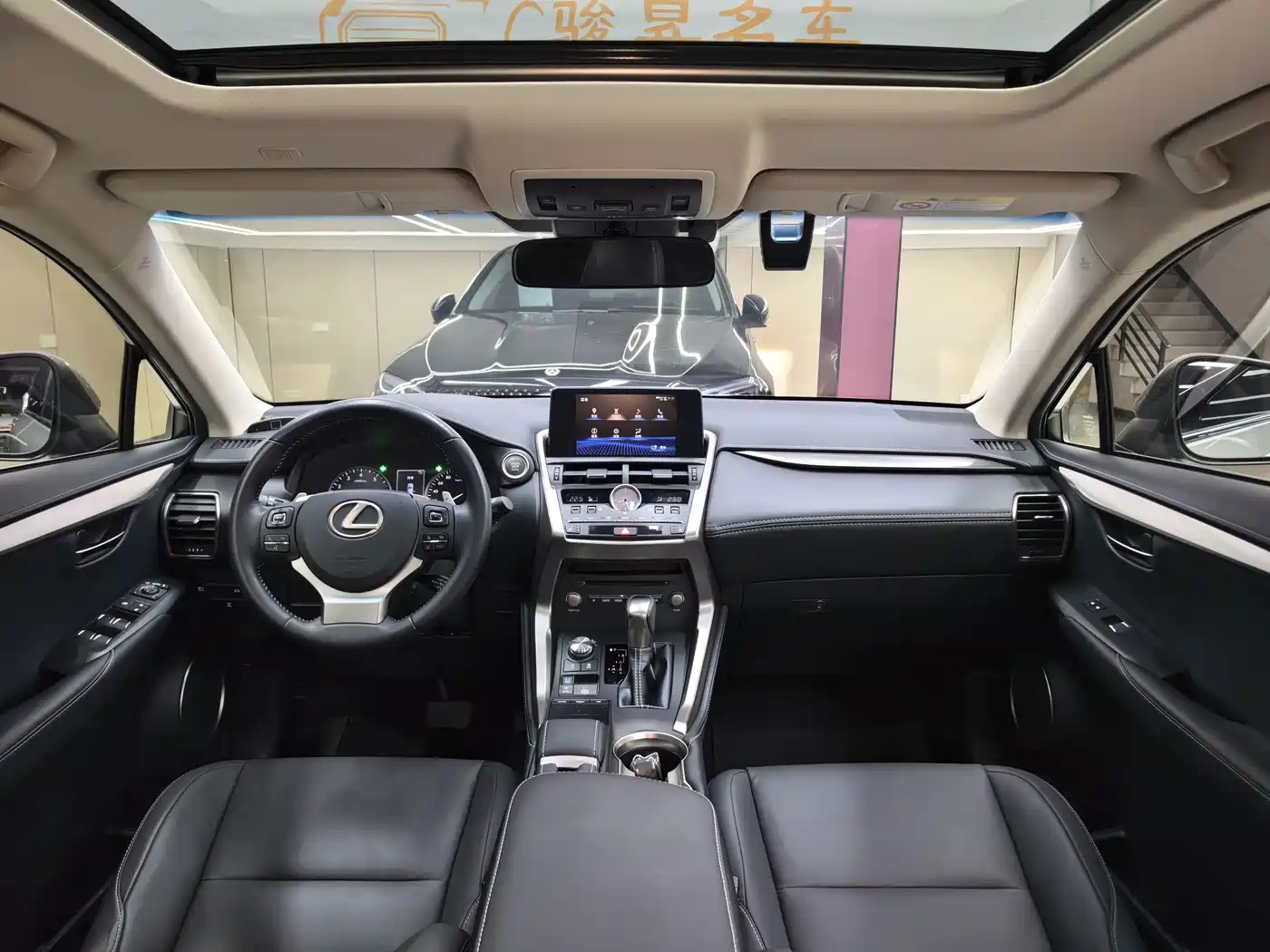 Фото 9 - Lexus NX