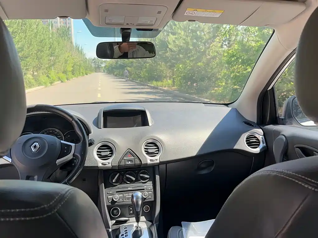 2015 Renault Koleos (Import)
