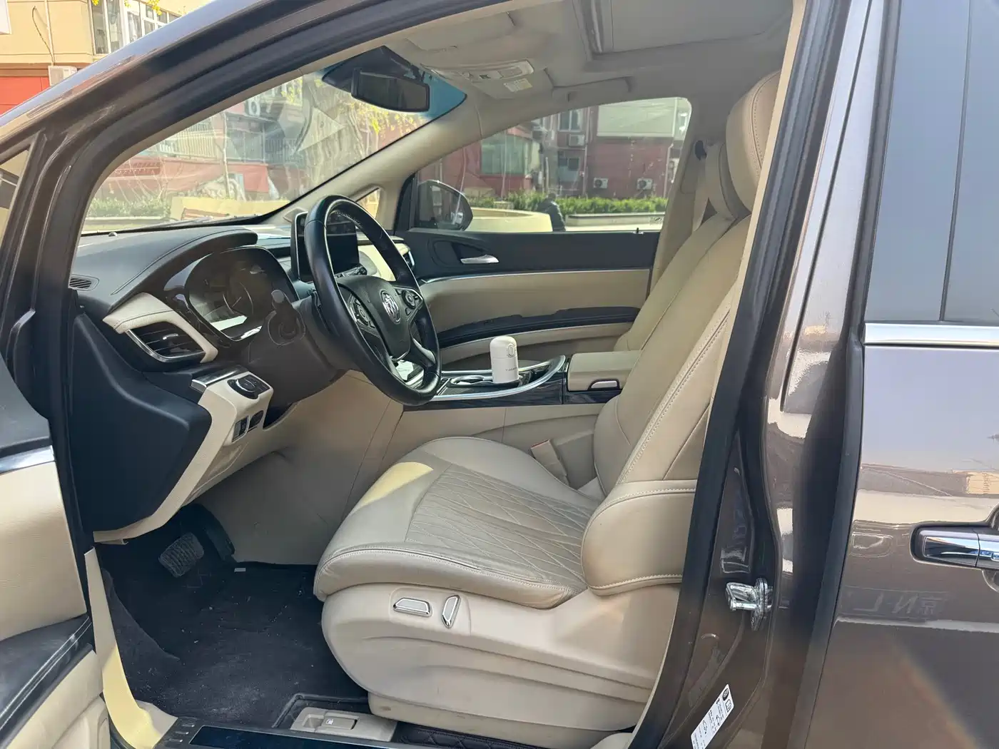 Buick GL8 2023 Land Business Class 652T Luxury фото 3