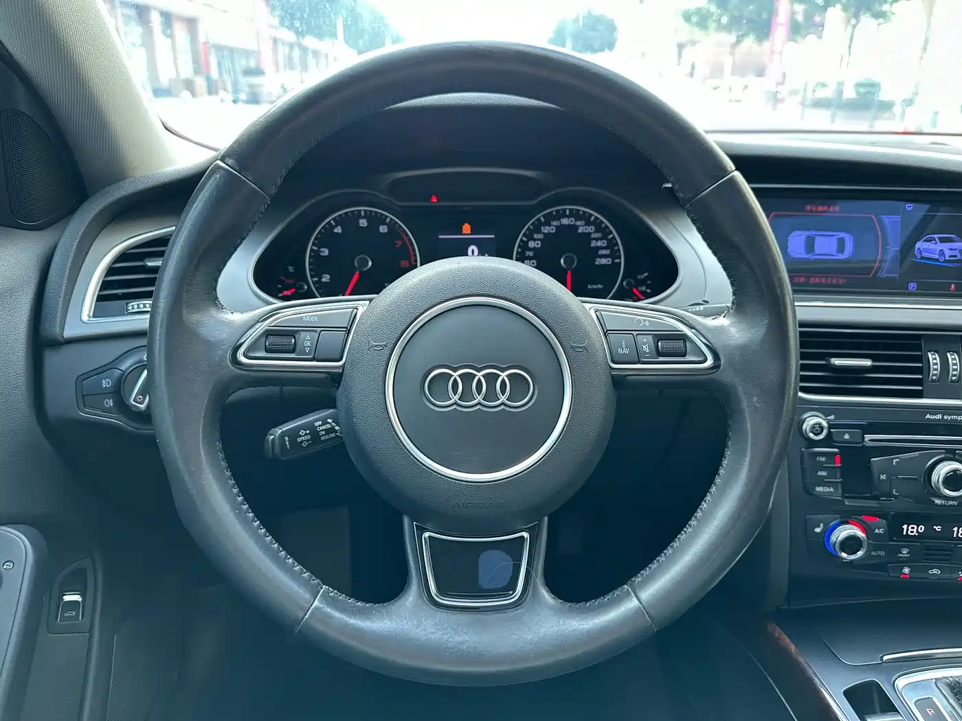 Audi A4L 2016 35 TFSI Automatic Comfort фото 15